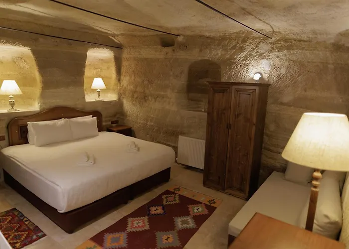 Memory Cave House Hotel *